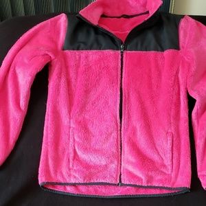 Hot pink zippered spring jkt.
